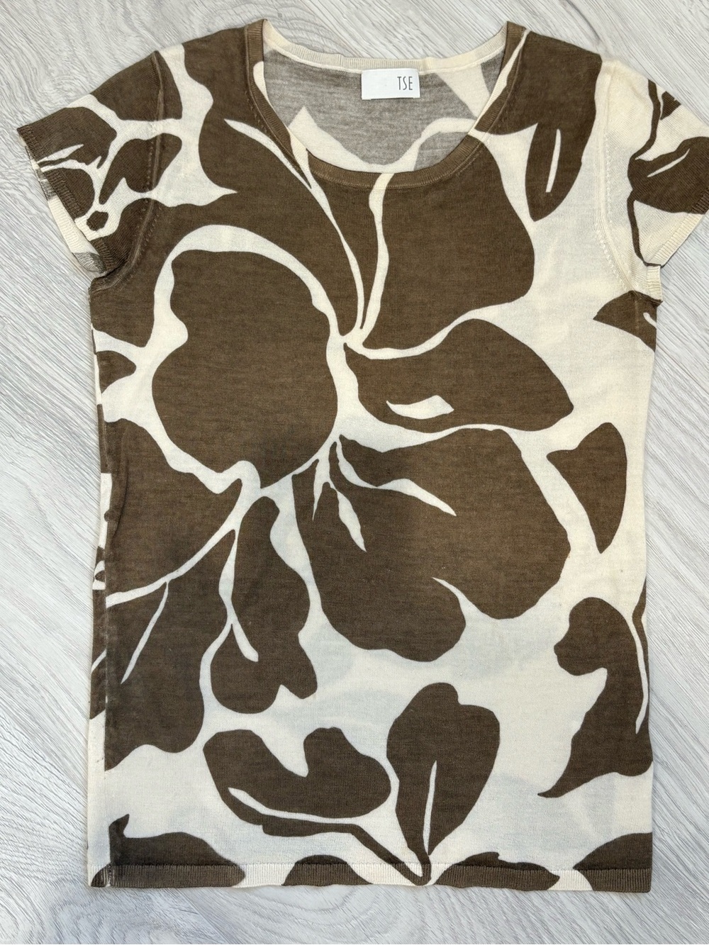 TSE Brown and Cream Floral Short Sleeve Cashmere T-Shirt